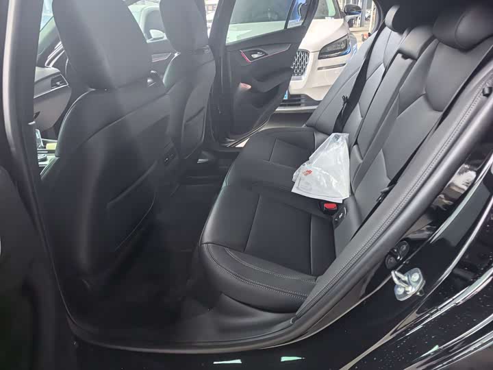 Фото 8 - Cadillac CT5