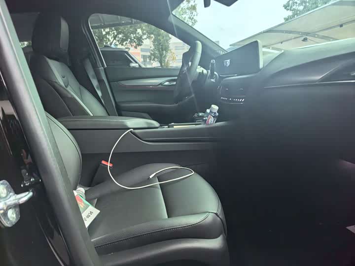 Фото 9 - Cadillac CT5