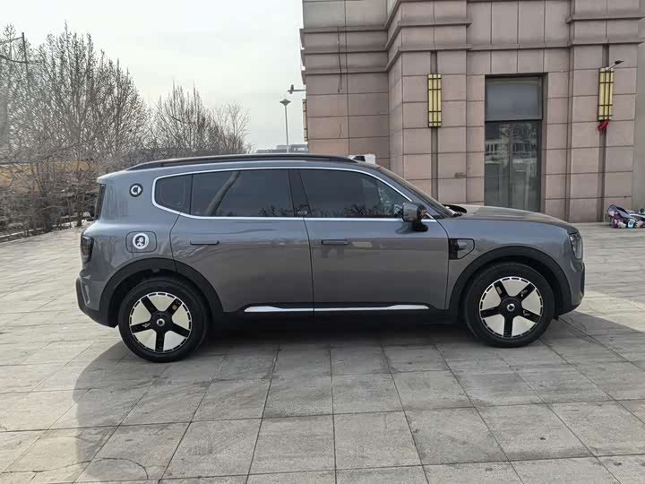 Фото 9 - Smart #5