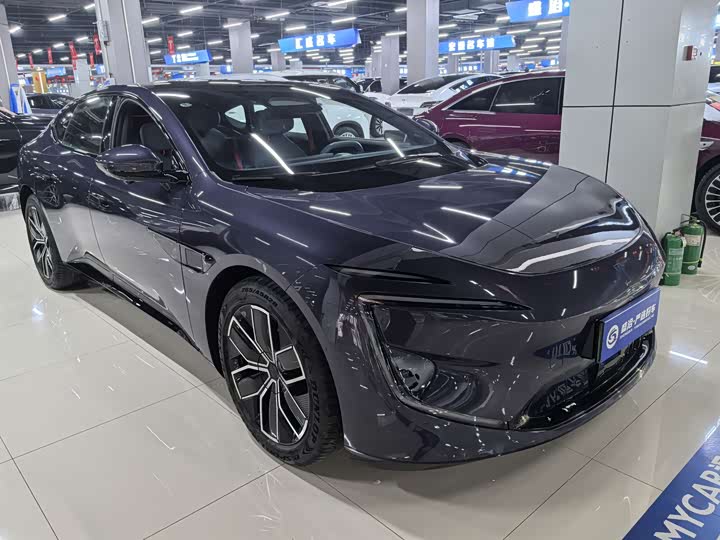 Фото 3 - Avatr 12