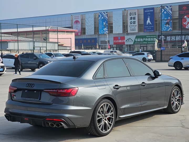 Фото 6 - Audi S4