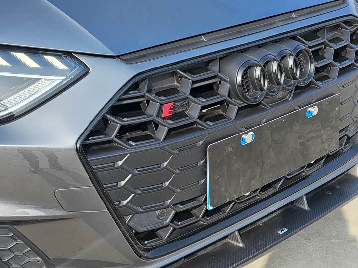 Фото 7 - Audi S4