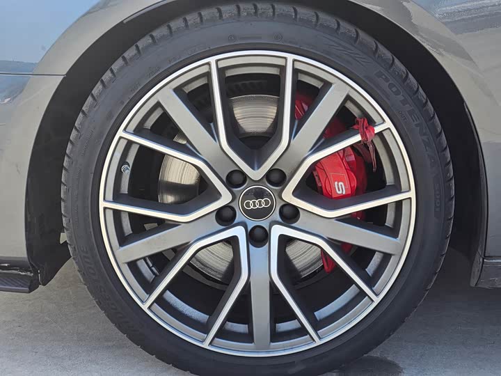 Фото 8 - Audi S4