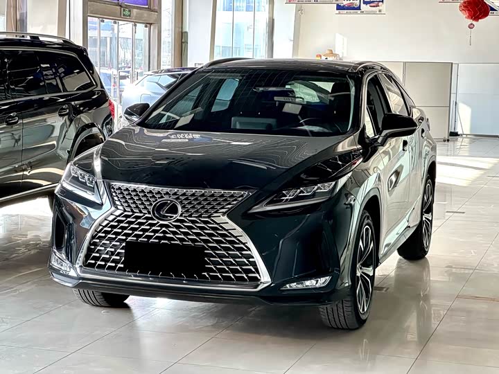 Фото 1 - Lexus RX