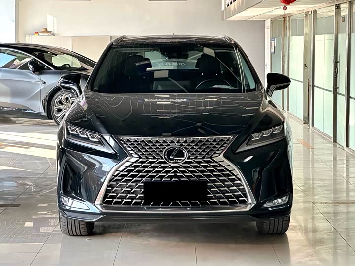 Фото 2 - Lexus RX