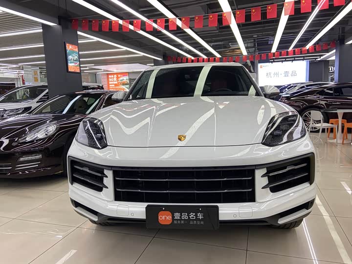 Фото 2 - Porsche Cayenne