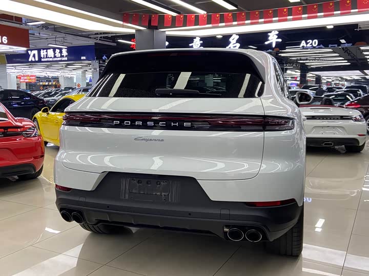 Фото 7 - Porsche Cayenne