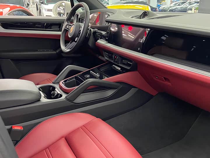 Фото 8 - Porsche Cayenne