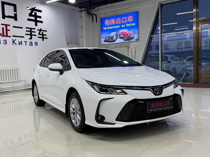 Фото 3 - Toyota Corolla