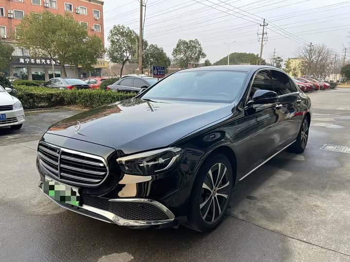 Фото 1 - Mercedes-Benz E-Class Hybrid