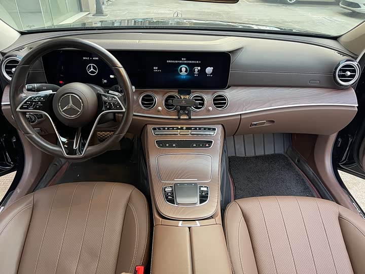 Фото 8 - Mercedes-Benz E-Class Hybrid