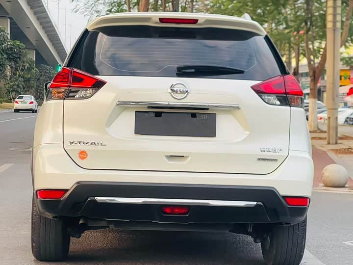 Фото 8 - Nissan X-Trail