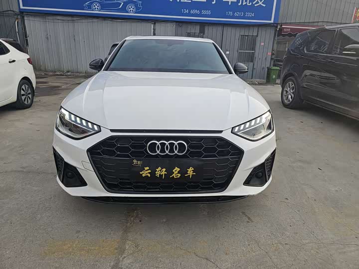 Фото 2 - Audi A4L