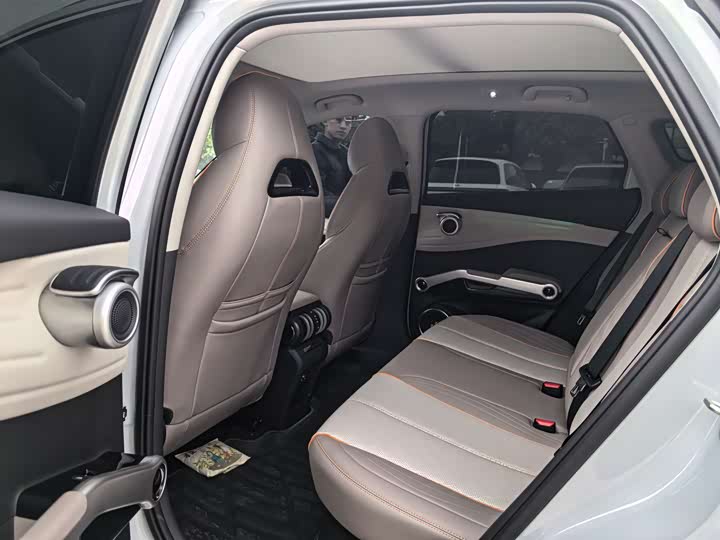 Фото 7 - BYD Yuan Plus