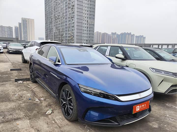 Фото 2 - BYD Han