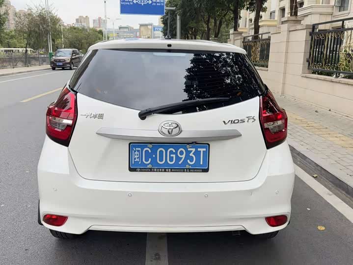 Фото 4 - Toyota Vios FS