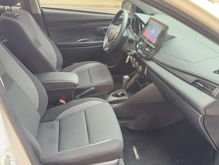 Фото 9 - Toyota Vios FS