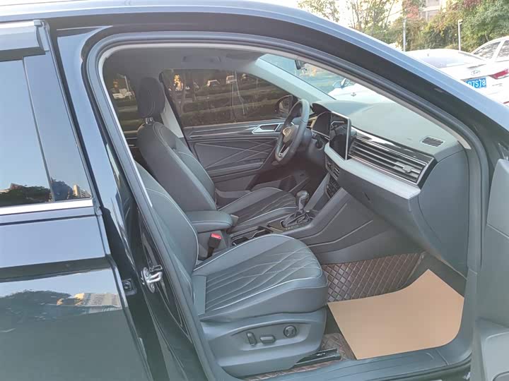 Фото 6 - Volkswagen Tiguan L Pro