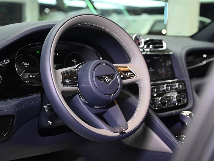 Фото 3 - Bentley Bentayga