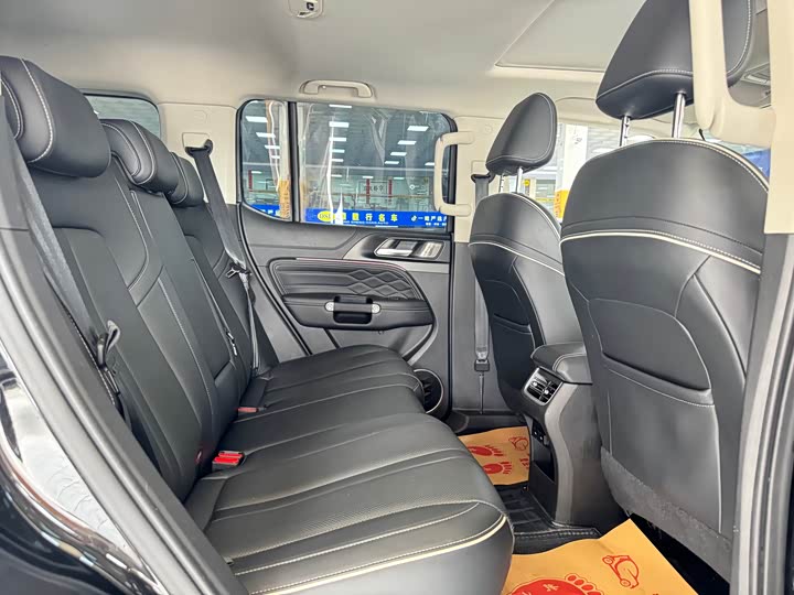 Фото 5 - Tank 300