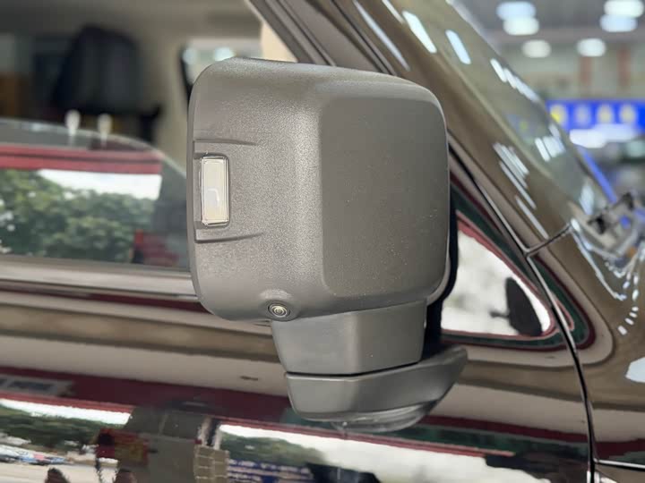 Фото 9 - Tank 300