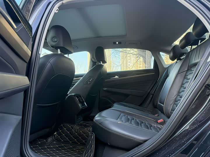 Фото 5 - Volkswagen Passat