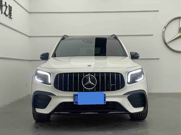Фото 2 - Mercedes-Benz GLB-Class AMG