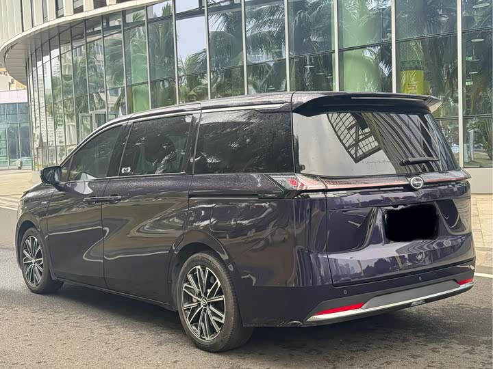 Фото 7 - GAC Trumpchi E8