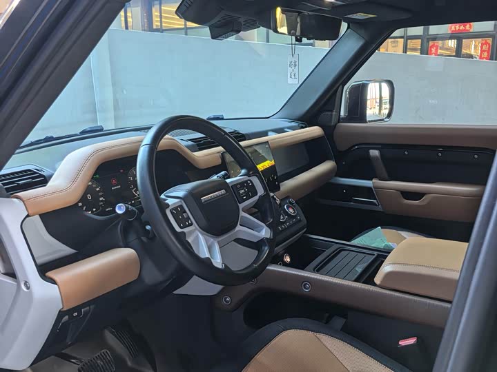 Фото 8 - Land Rover Defender