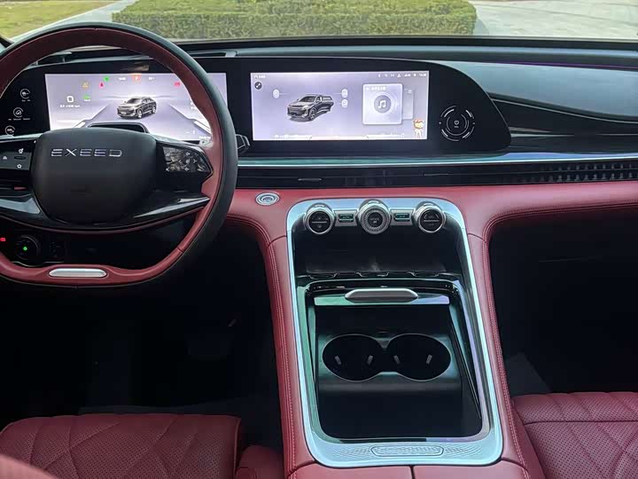 Фото 6 - Exeed RX