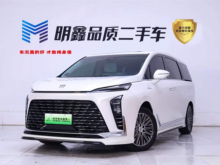 Фото 1 - Buick GL8 Hybrid