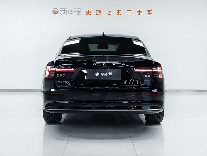 Фото 5 - Volvo S90