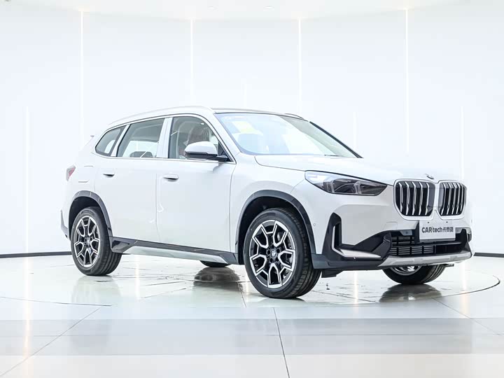 Фото 4 - BMW X1