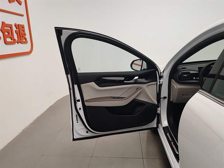 Фото 8 - BYD Qin Plus