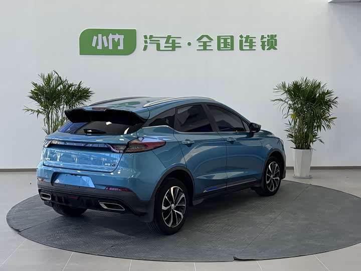 Фото 6 - Geely Emgrand GS