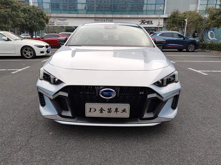 Фото 2 - GAC Trumpchi Empow R