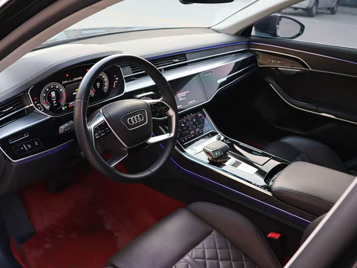 Фото 6 - Audi A8