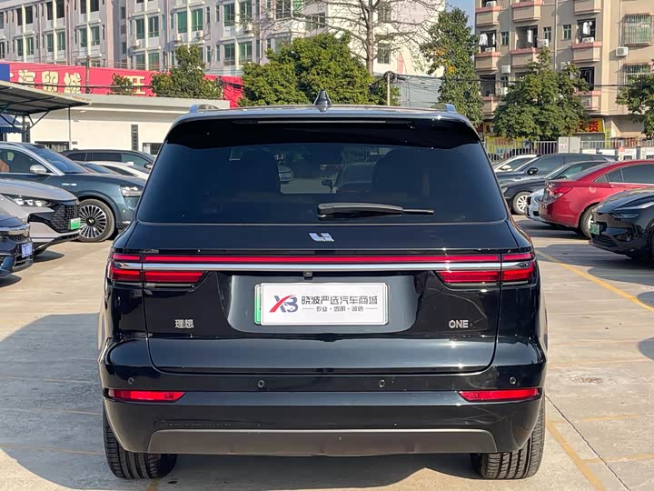 Фото 3 - LiXiang One