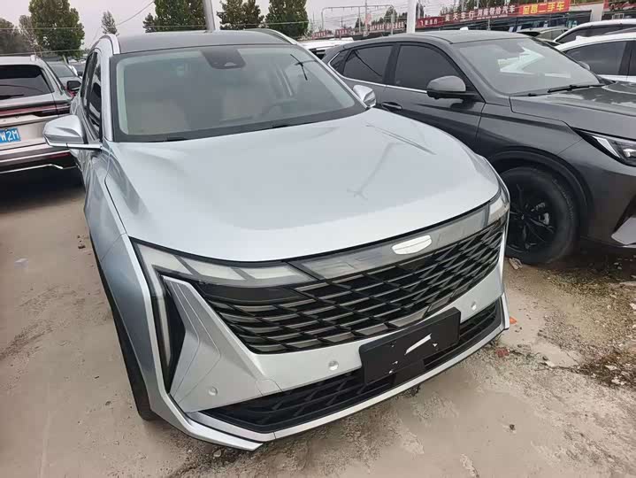 Фото 3 - Geely Atlas L