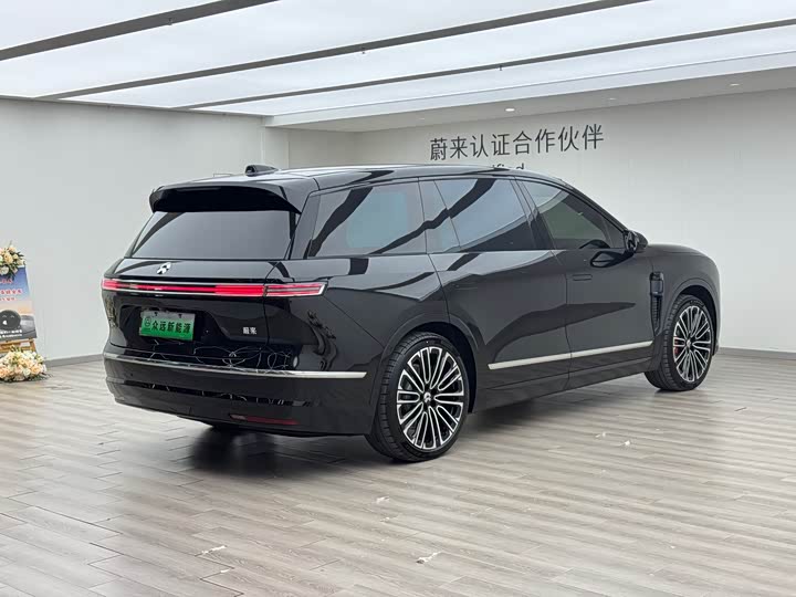 Фото 5 - Nio ES8