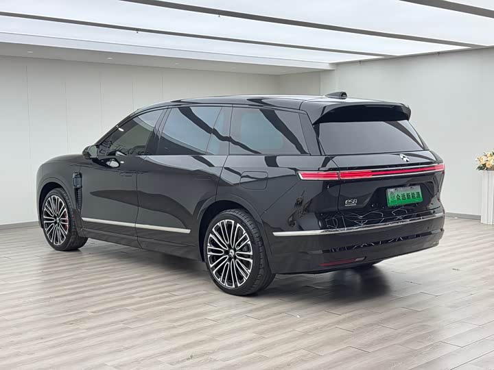 Фото 7 - Nio ES8