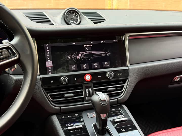 Фото 9 - Porsche Macan