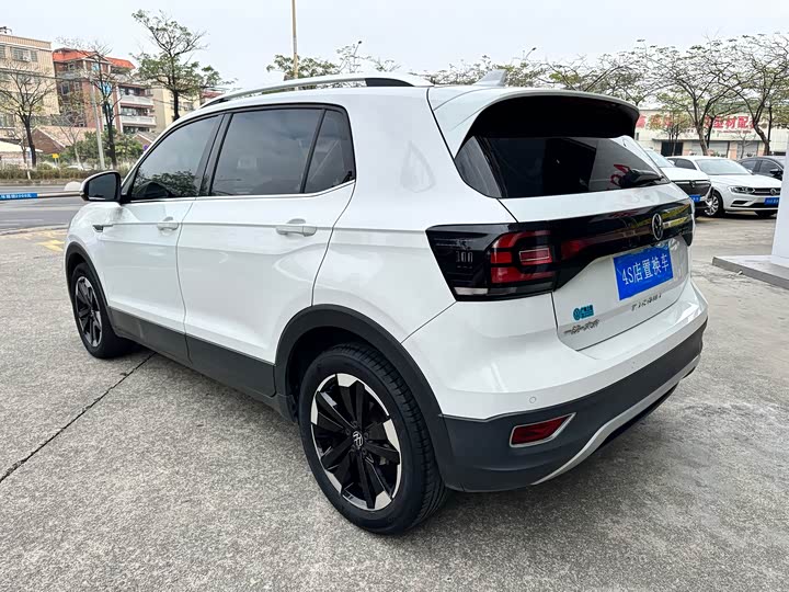 Фото 4 - Volkswagen Tacqua