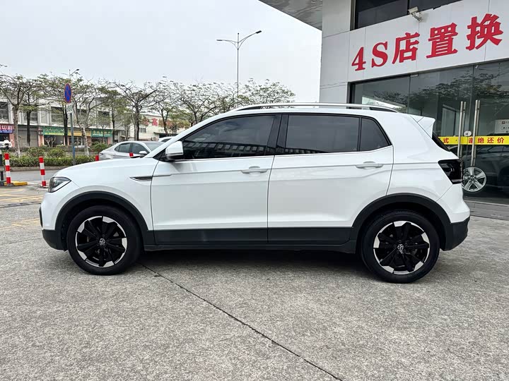 Фото 7 - Volkswagen Tacqua