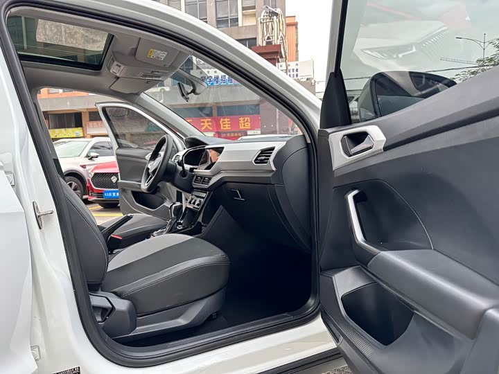 Фото 8 - Volkswagen Tacqua