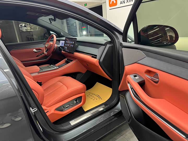 Фото 8 - BYD Tang L