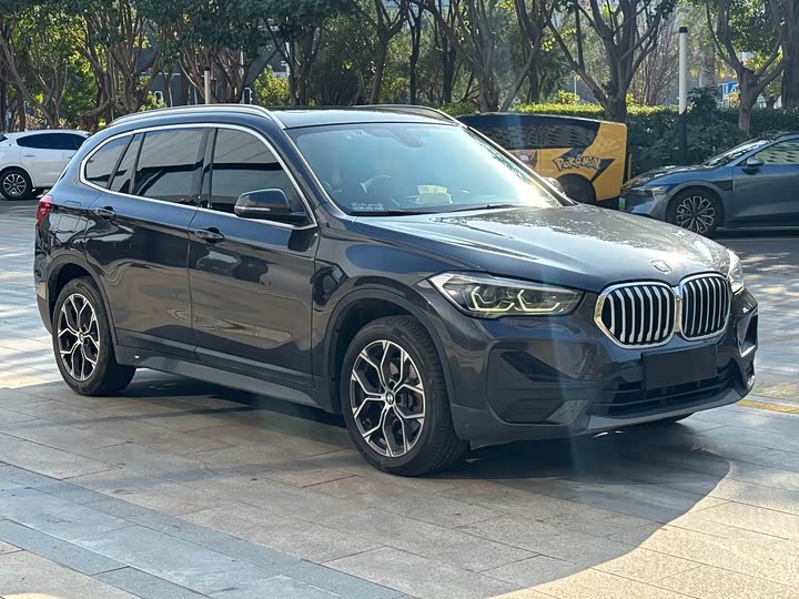 Фото 3 - BMW X1