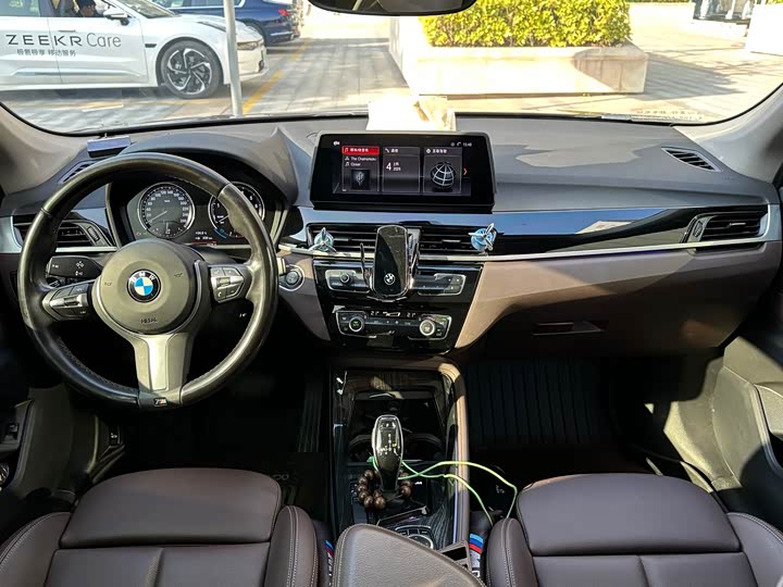 Фото 6 - BMW X1