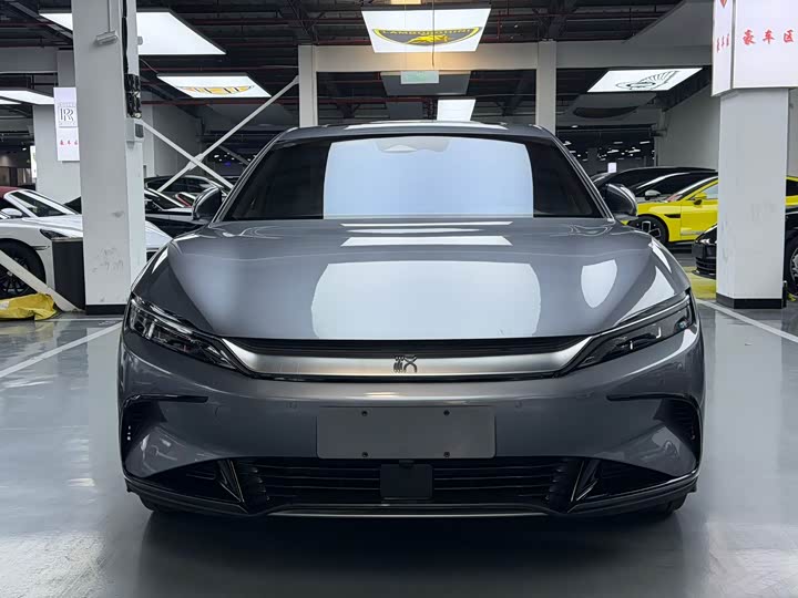 Фото 2 - BYD Han