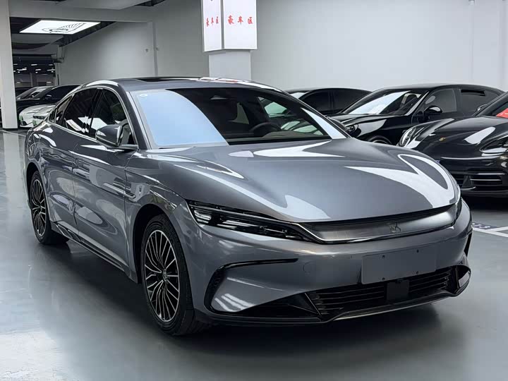 Фото 3 - BYD Han